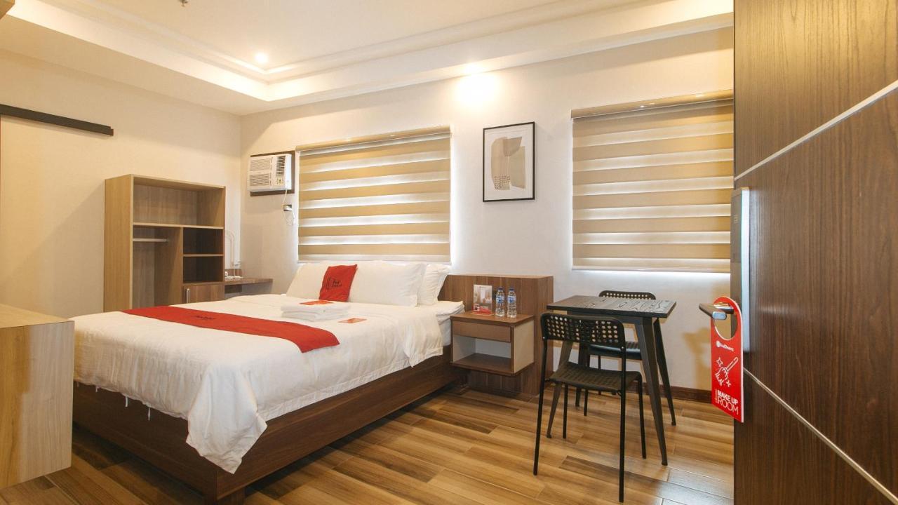 Reddoorz Plus @ Bez Tower And Residences San Juan San Juan  Екстер'єр фото