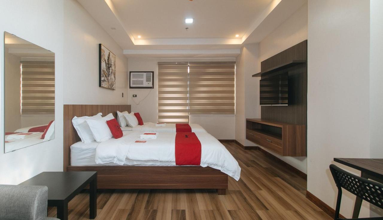 Reddoorz Plus @ Bez Tower And Residences San Juan San Juan  Екстер'єр фото