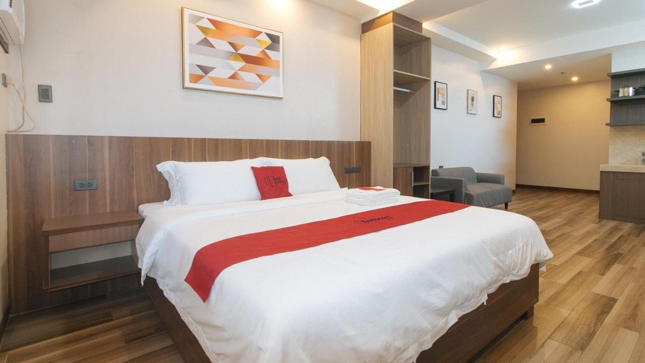 Reddoorz Plus @ Bez Tower And Residences San Juan San Juan  Екстер'єр фото