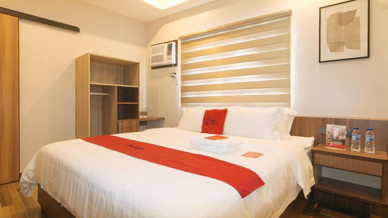 Reddoorz Plus @ Bez Tower And Residences San Juan San Juan  Екстер'єр фото