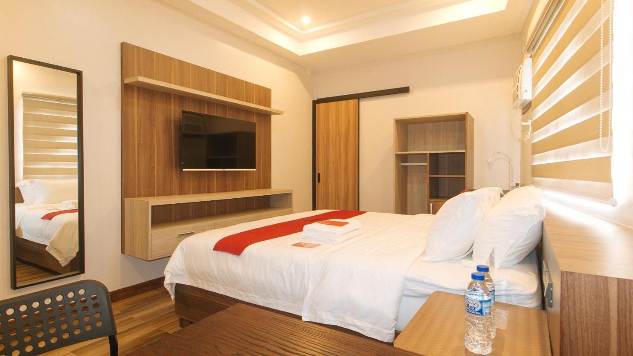 Reddoorz Plus @ Bez Tower And Residences San Juan San Juan  Екстер'єр фото