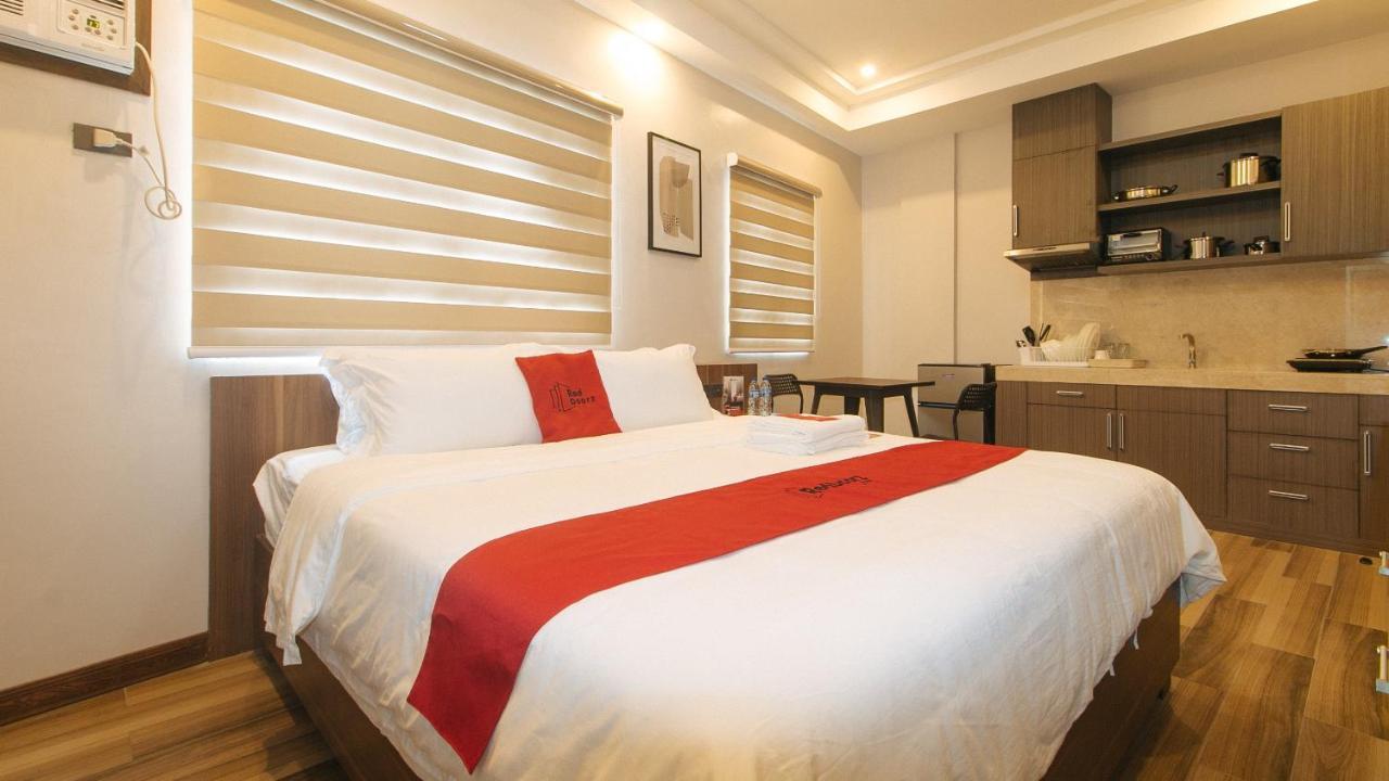 Reddoorz Plus @ Bez Tower And Residences San Juan San Juan  Екстер'єр фото